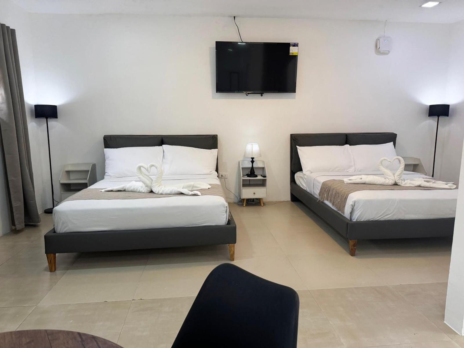 Bavarian Guest House Angeles Bagian luar foto