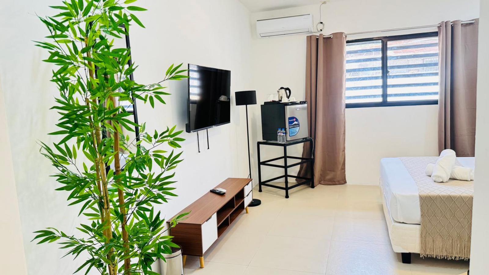 Bavarian Guest House Angeles Bagian luar foto